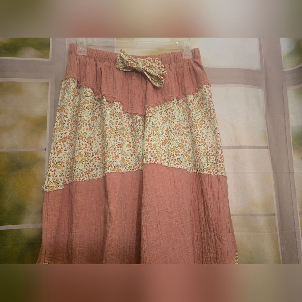 Floral Patchwork Wide Leg Pants – Drawstring Waist – NWOT 30-36" Waist - Cotton - Picture 5 of 8